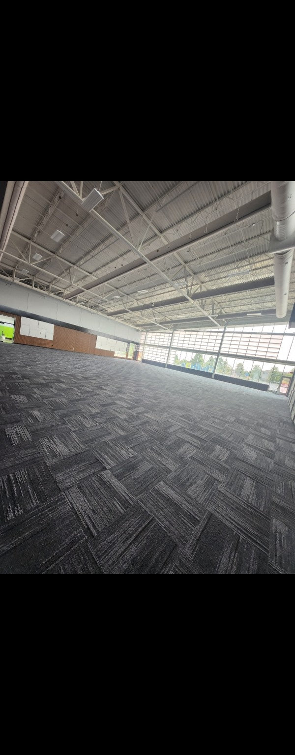 Commercial carpet tile